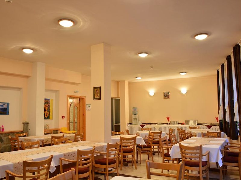 Vihren Family Hotel  316040