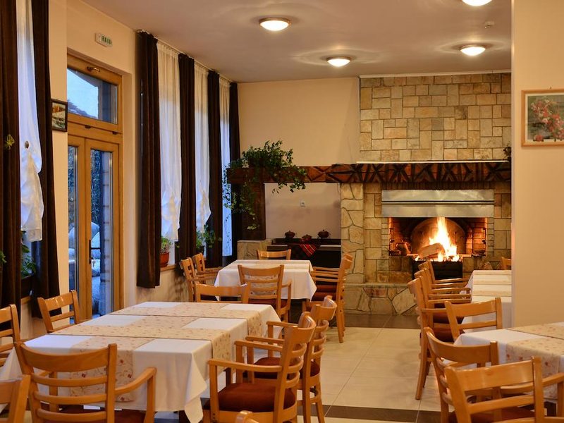 Vihren Family Hotel  316042