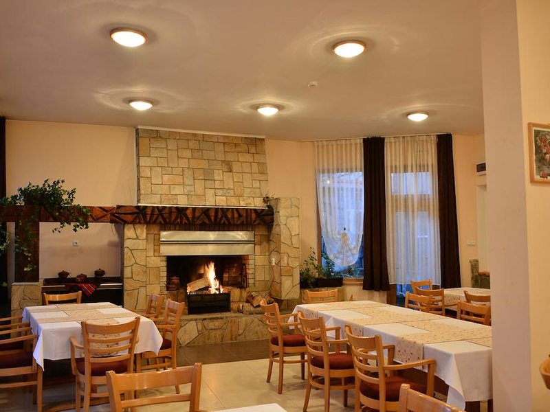 Vihren Family Hotel  316043