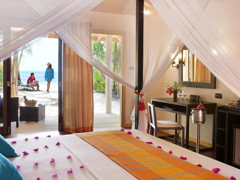 Vilamendhoo Island Resort & Spa 227794