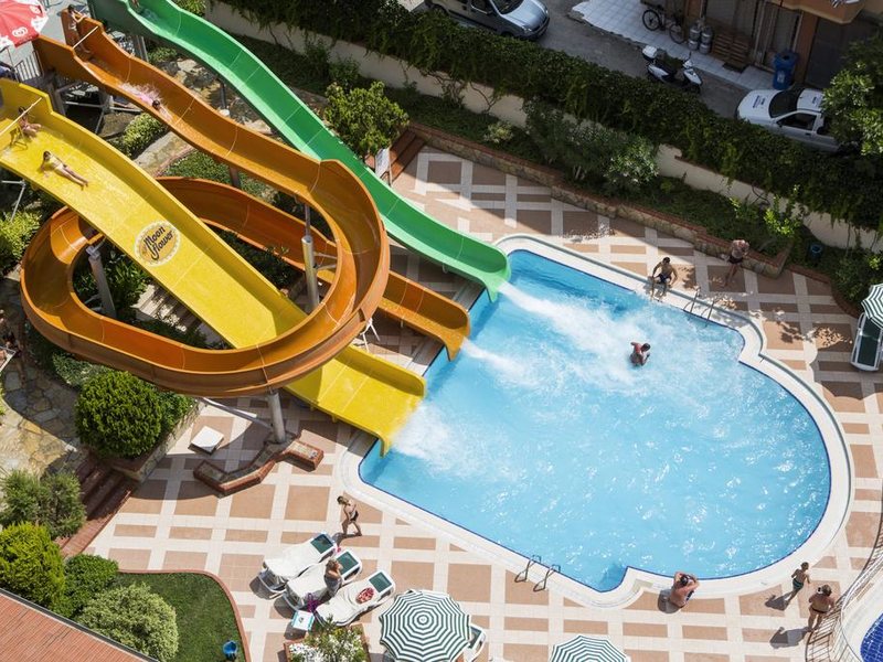 Villa Moonflower Aparts & Suites 190992