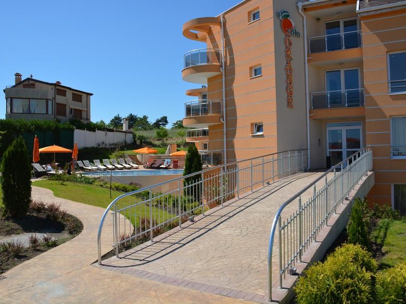 Villa Orange  169424