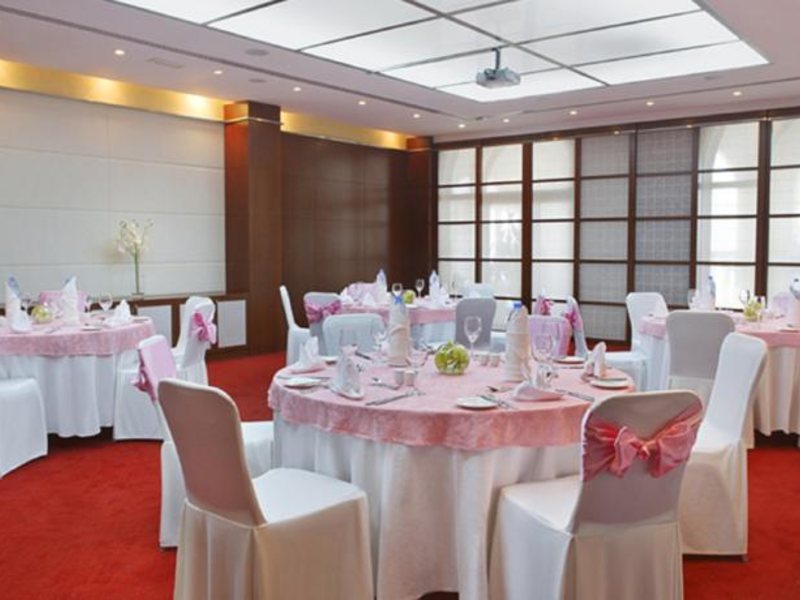 Villa Rotana (Villa Rotana Suites) 49978