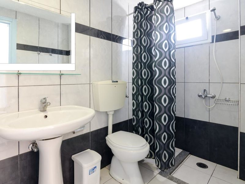 Village Oasis 248670