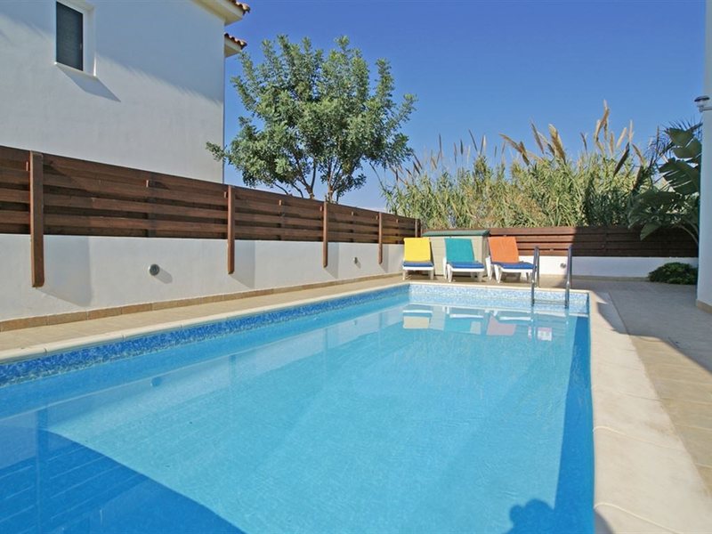 Villas2Let Agia Triada 292925
