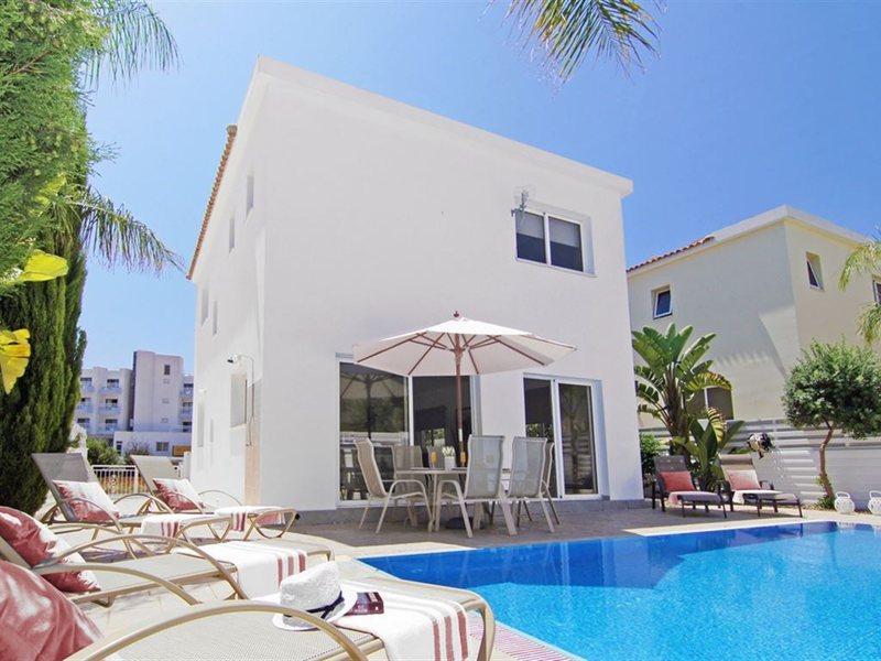 Villas2Let Pernera 292999