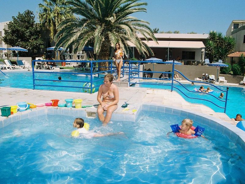 Virginia Hotel 252620