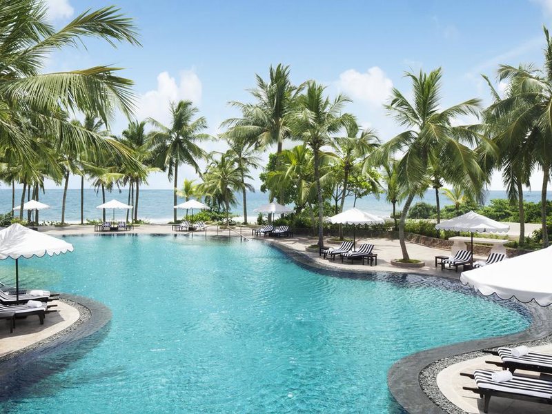 Vivanta by Taj  112516