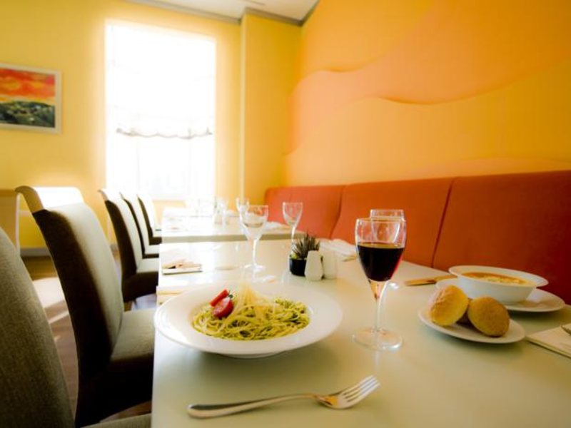 WOW Airport Hotel  105814