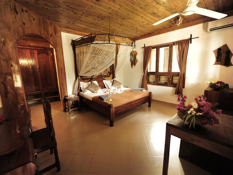 Waikiki Resort 203077