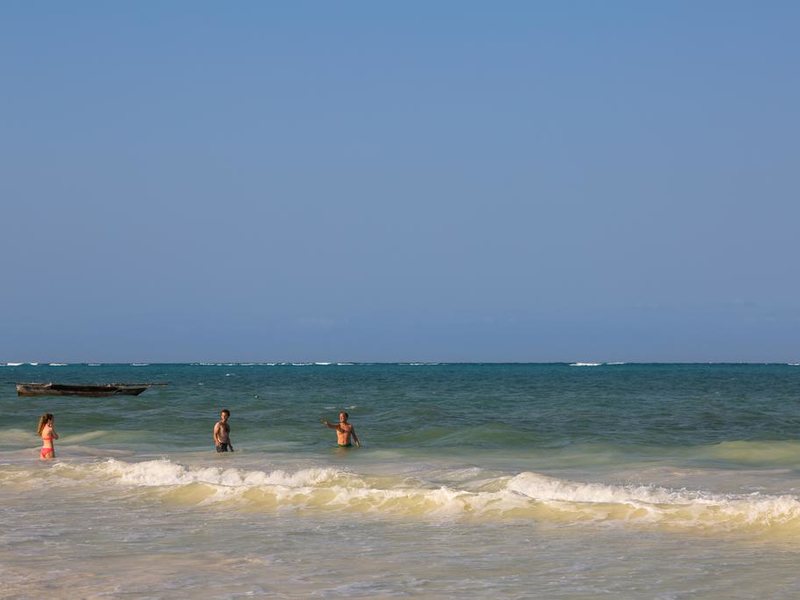 Waridi Beach 203166