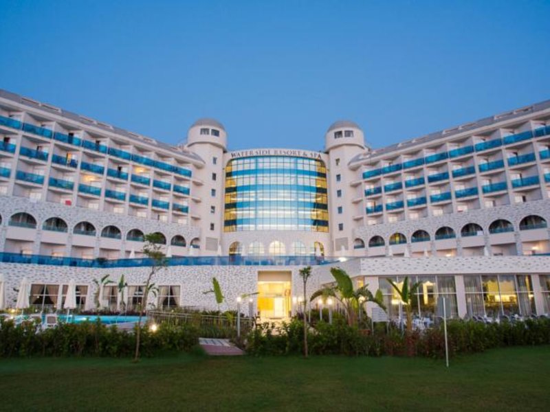 Water Side Resort & Spa 67597