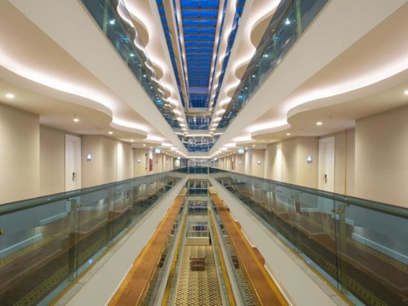 Water Side Resort & Spa 67602