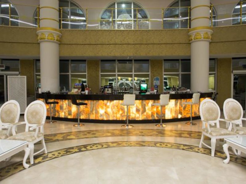 Water Side Resort & Spa 67605