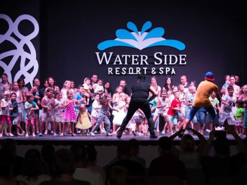 Water Side Resort & Spa 67607