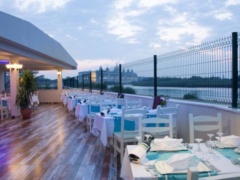 Water Side Resort & Spa 67610