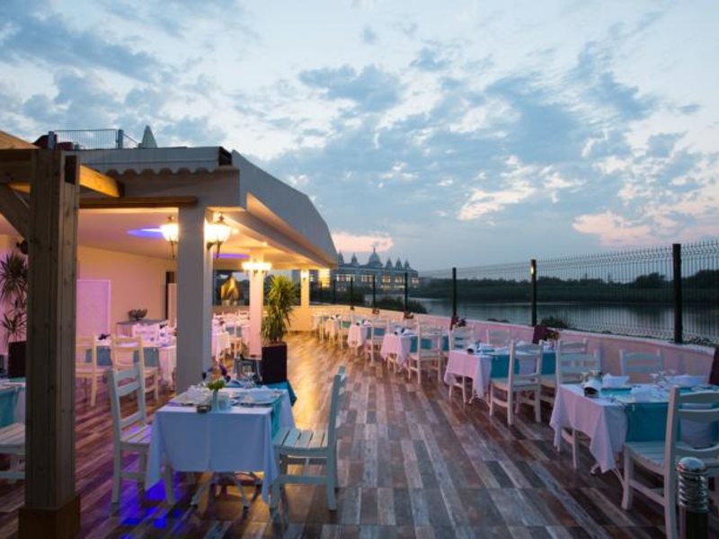 Water Side Resort & Spa 67615