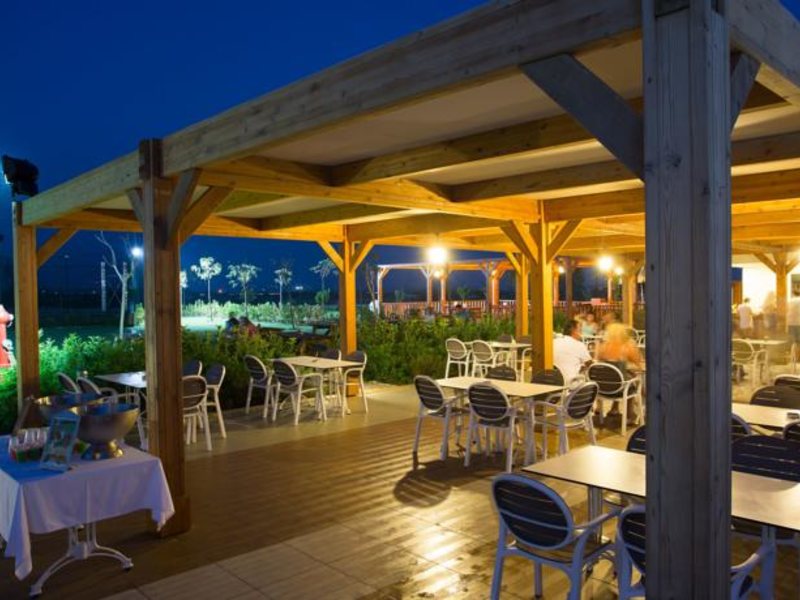 Water Side Resort & Spa 67616