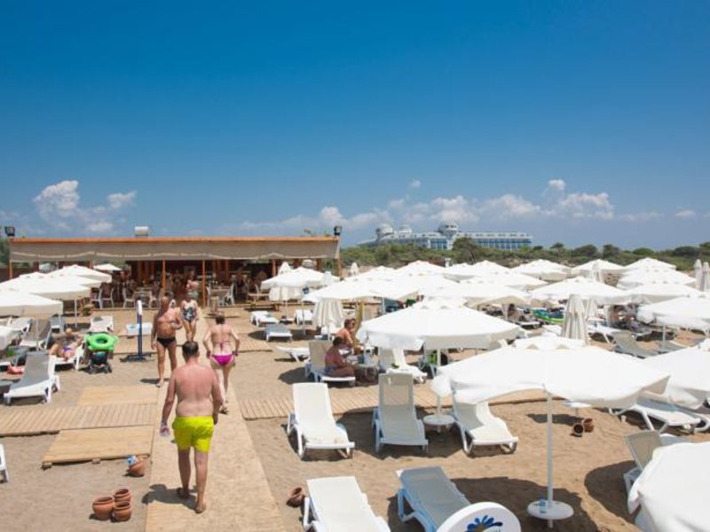 Water Side Resort & Spa 67617