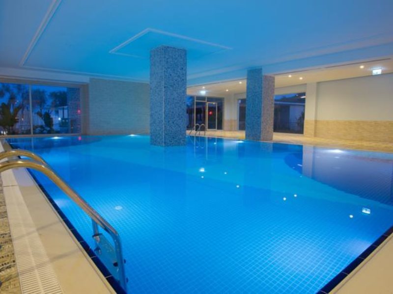 Water Side Resort & Spa 67625