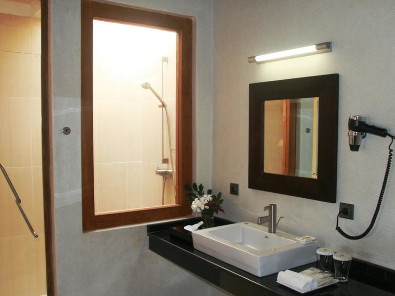 Weligama Bay Resort  112531