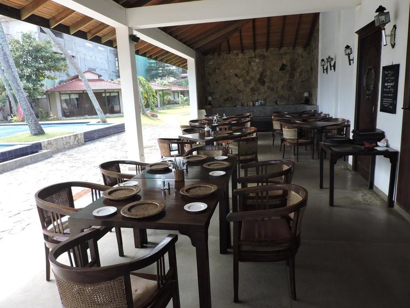 Weligama Bay Resort  112551