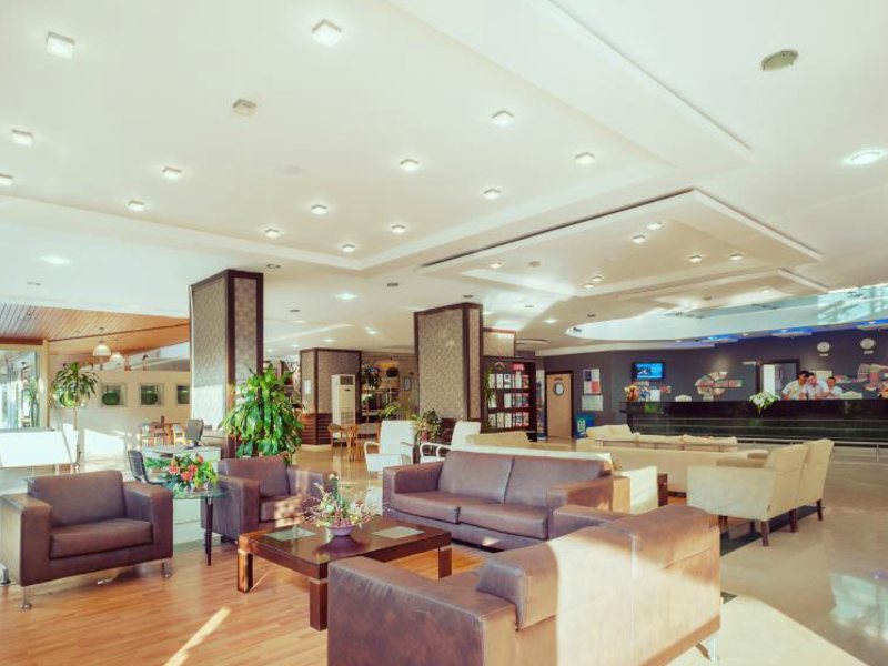 White City Beach Hotel 105680