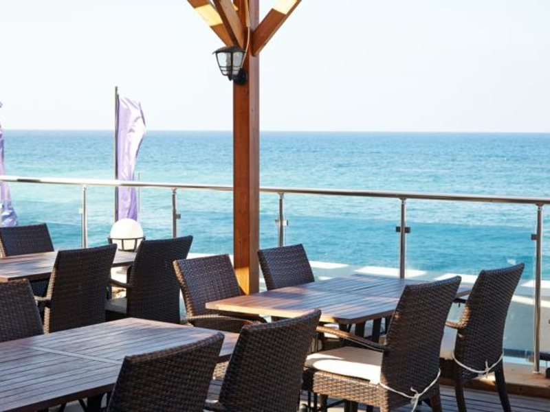 White City Beach Hotel 105693