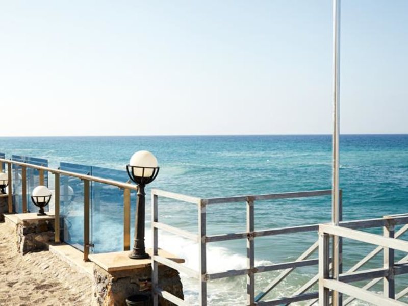 White City Beach Hotel 105699