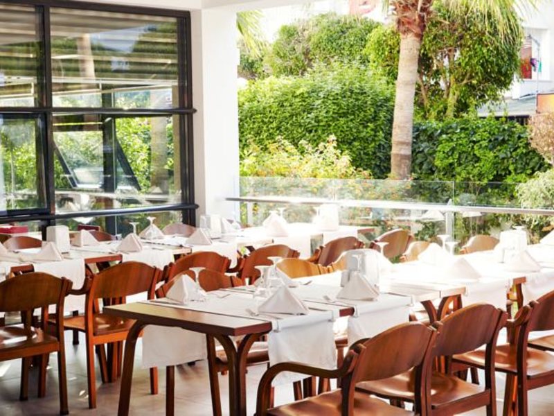 White City Beach Hotel 105713