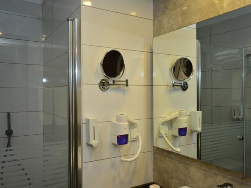 White City Resort & Spa 59249