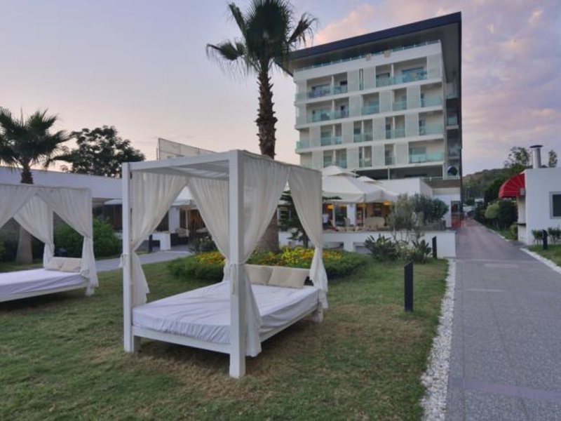 White City Resort & Spa 59251