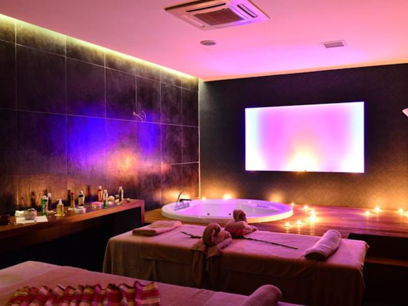 White City Resort & Spa 59274