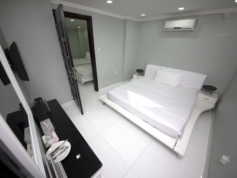 White Fort Hotel  301062