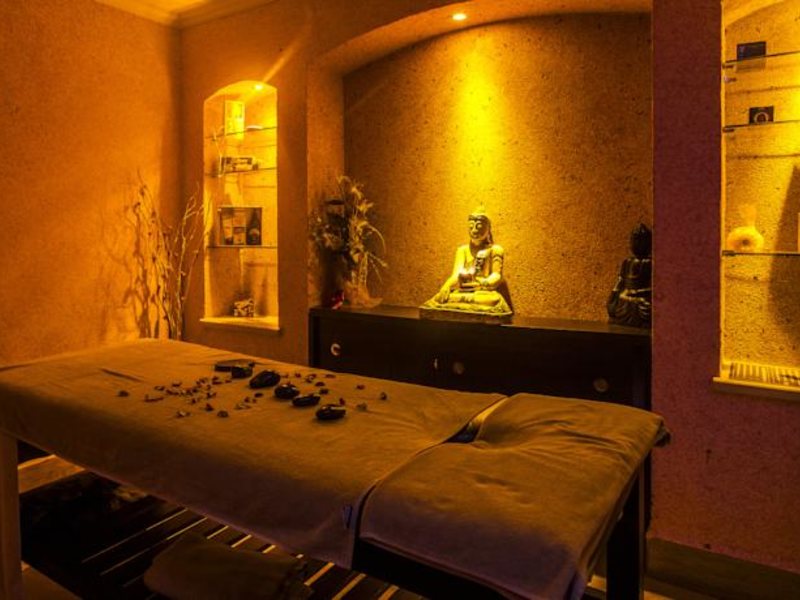 White Gold Hotel  161640