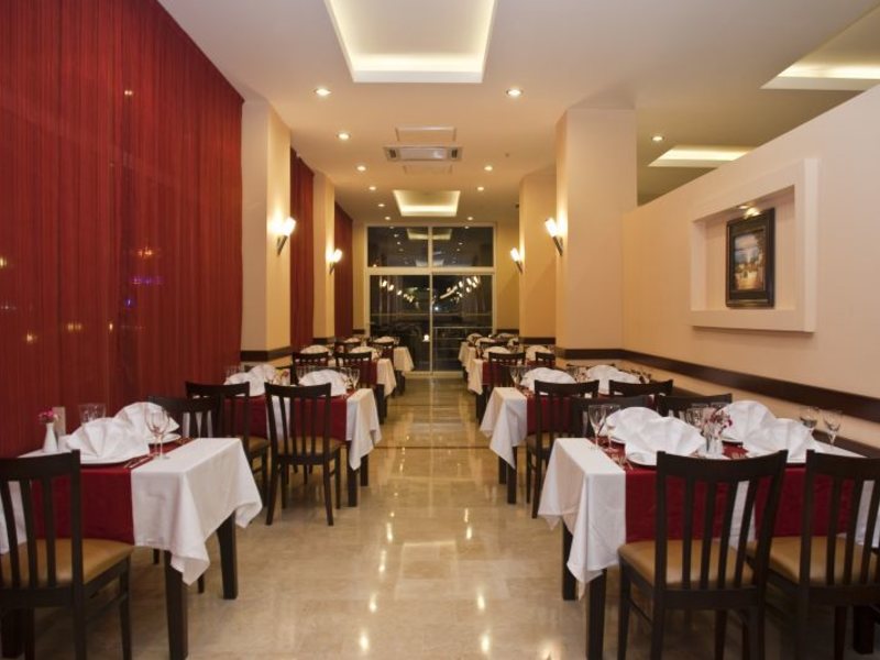 White Lilyum Hotel  43823