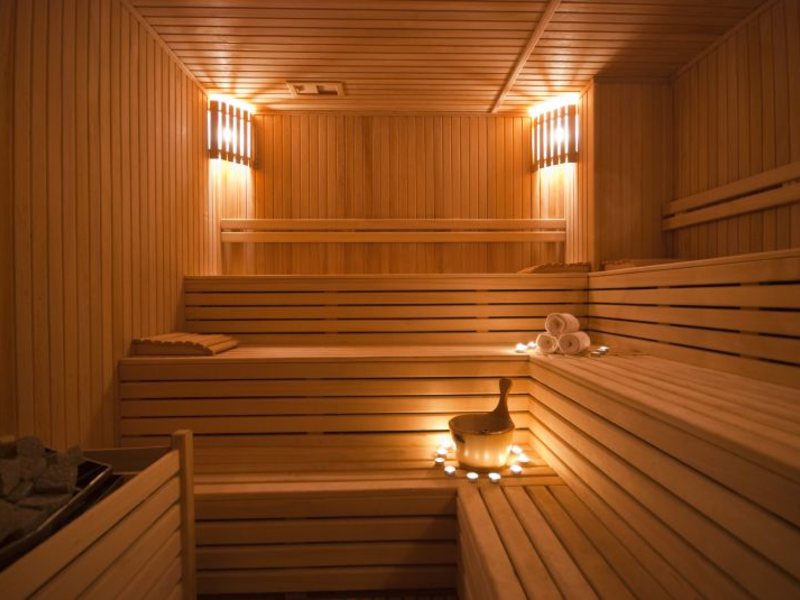 White Lilyum Hotel  43837