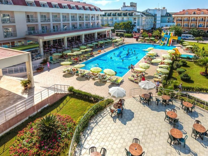 White Lilyum Hotel  43850