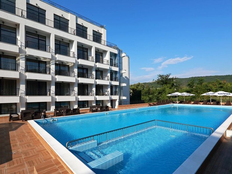 White Rock Castle  174196