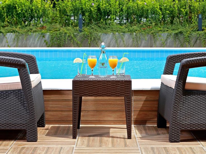 White Rock Castle  174197