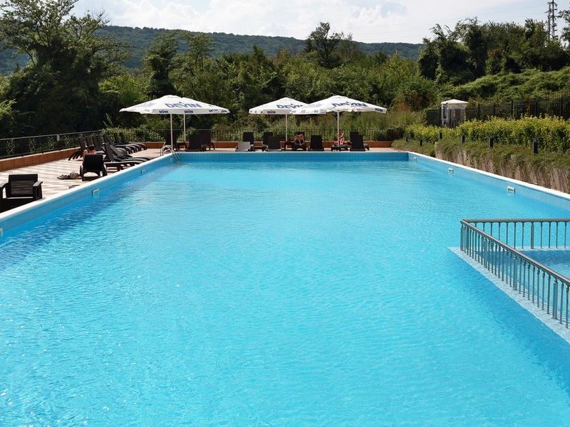 White Rock Castle  174198