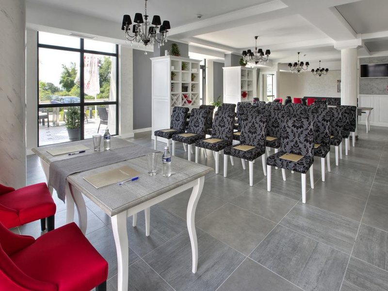 White Rock Castle  174210