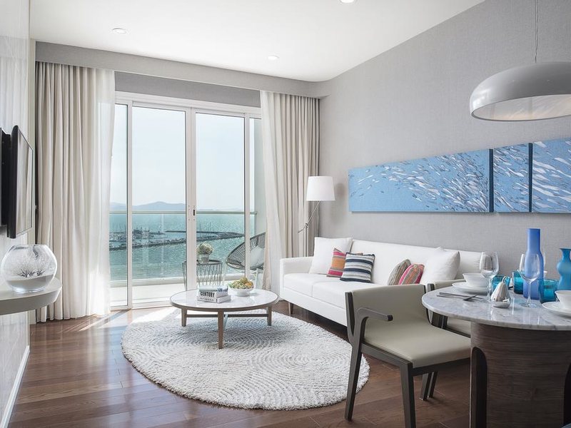 White Sand Beach Residences Pattaya 269040