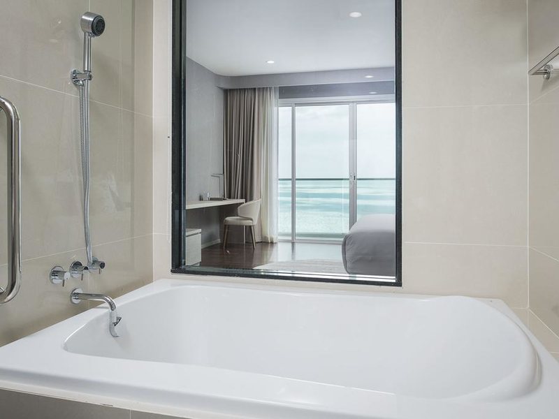 White Sand Beach Residences Pattaya 269049