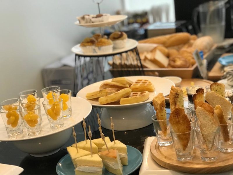 White Sand Beach Residences Pattaya 269051