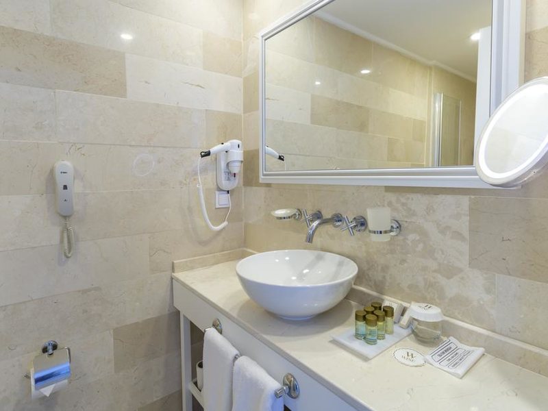 Wise Boutique Hotel & Spa  303293