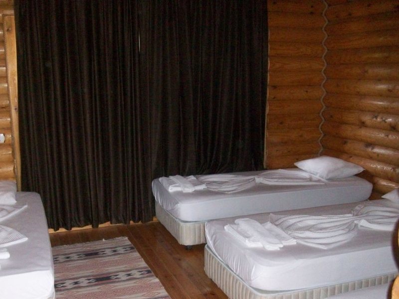 Woodline Hotel  282492