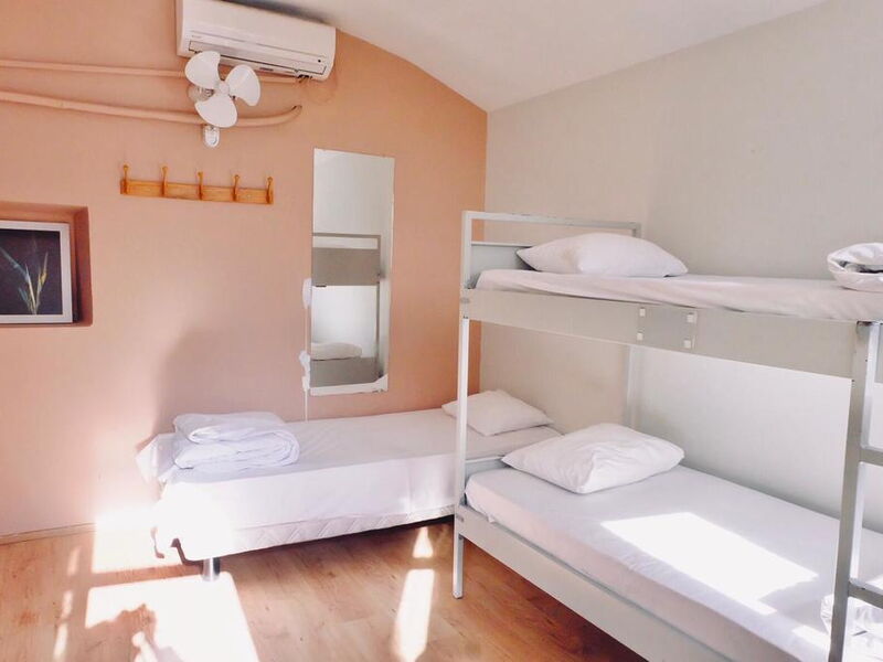 World House Hostel 281212