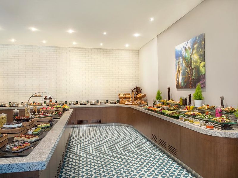 Wyndham Garden Ajman Corniche 270732