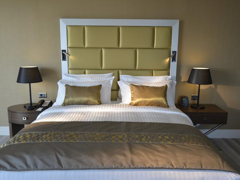 Wyndham Grand Istanbul Europe 244562